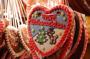christmas gingerbread heartsl