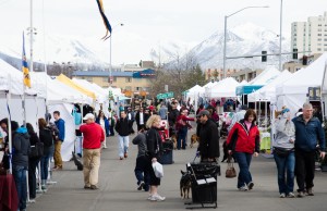 zach_roberts_AnchorageMarket-2