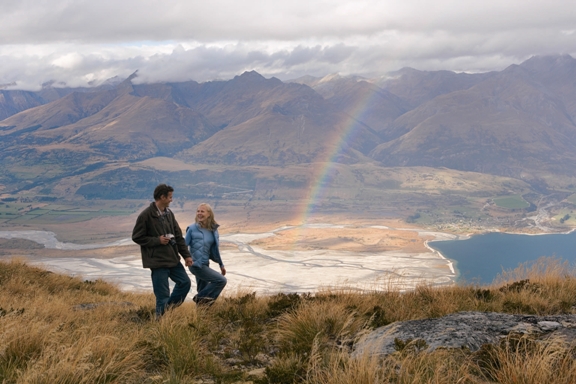 CEL_NewZealand_Fiordland-hikers2-05082014-lo