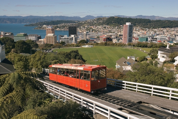 CEL_NewZealand_Wellington-cable-car-0508201-lo