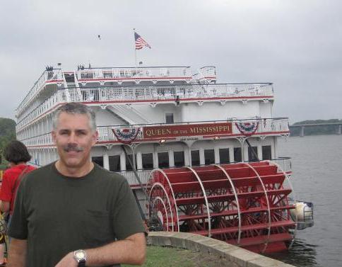 From St. Louis to St. Paul--take an 8-day Mississippi River cruise on a paddlewheeler boat